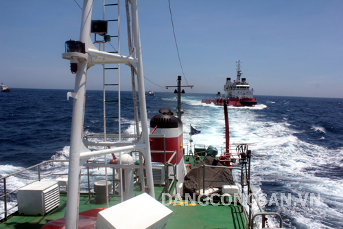 Les navires chinois continuent de menacer les navires officiels du Vietnam